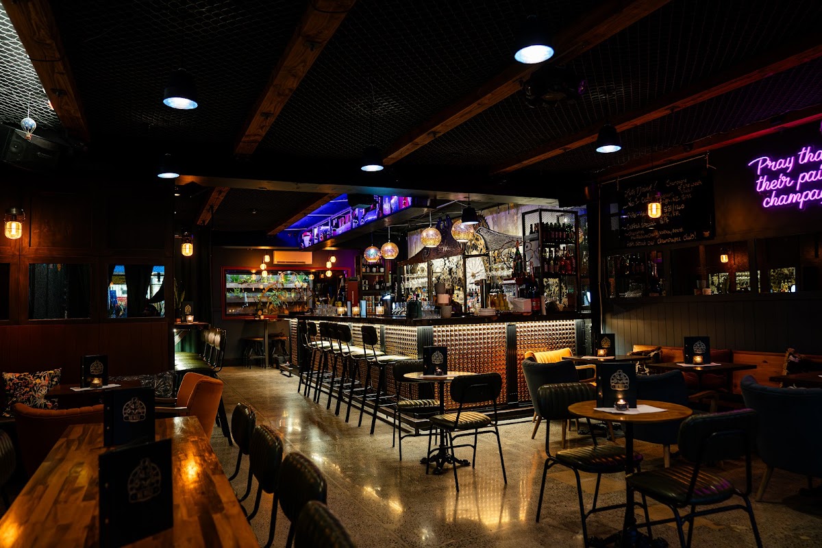 The Guardian Bar & Grill